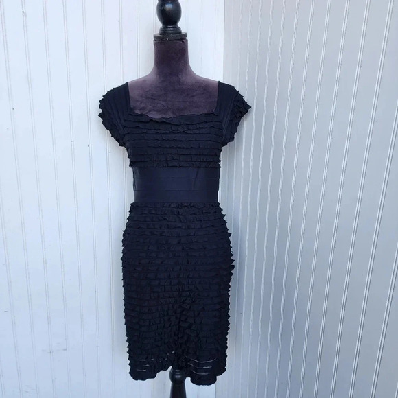 NWT $118 MAX STUDIOS Black Tiered Ruffle Rayon Fit Sheath Bodycon Tight Dress M - Picture 1 of 13